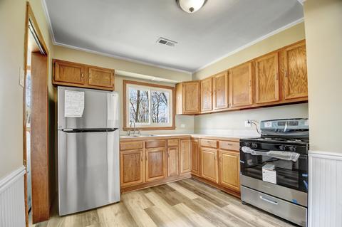 435 Tomahawk St, Park Forest, IL 60466 photo 6