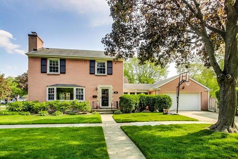 101 W Shabonee Trl, Mount Prospect, IL 60056