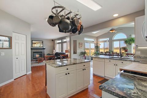 28775 Pilgrims Pass, Lakemoor, IL 60051 photo 8