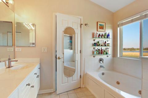 28775 Pilgrims Pass, Lakemoor, IL 60051 photo 25