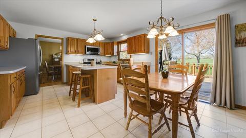1808 Edgewood Dr, Algonquin, IL 60102 photo 12