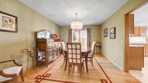 1808 Edgewood Dr, Algonquin, IL 60102 photo 9