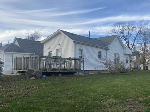 414 E Chester St, Cabery, IL 60919 photo 2