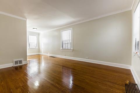 701 E 105th Pl, Chicago, IL 60628 photo 4