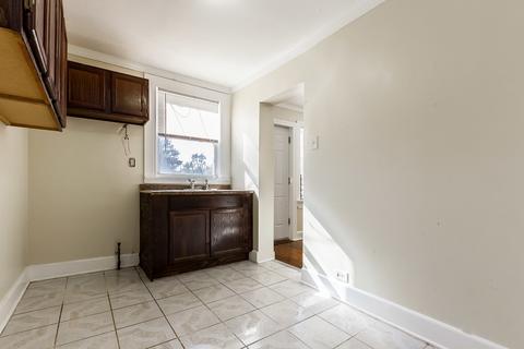 701 E 105th Pl, Chicago, IL 60628 photo 3