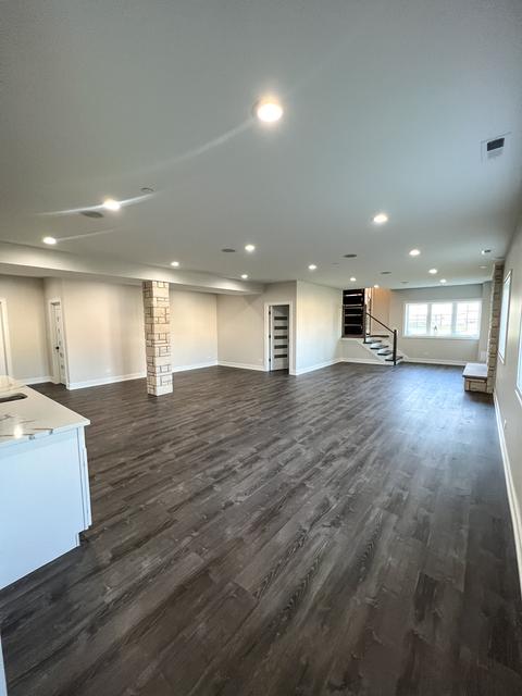 889 North Ave, Des Plaines, IL 60016 photo 18