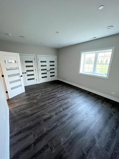 889 North Ave, Des Plaines, IL 60016 photo 22