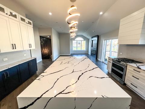 889 North Ave, Des Plaines, IL 60016 photo 5