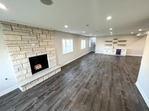 889 North Ave, Des Plaines, IL 60016 photo 17