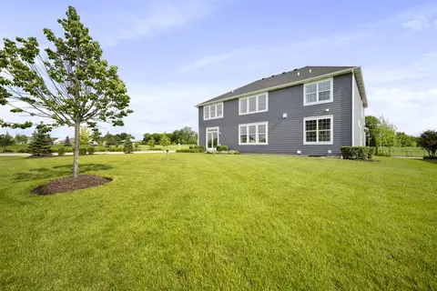 1832 Amarillo Blvd, Elgin, IL 60124 photo 2