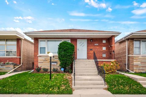 2335 E 92nd St, Chicago, IL 60617 photo 1