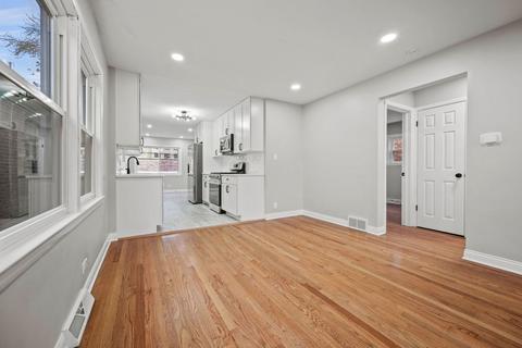 2335 E 92nd St, Chicago, IL 60617 photo 9