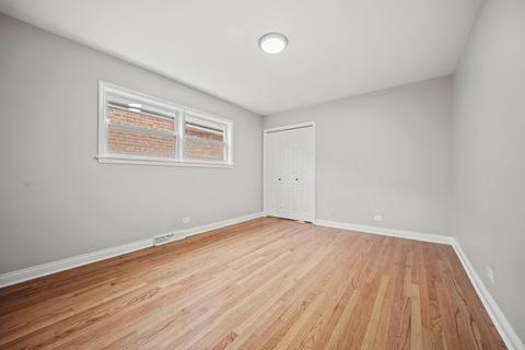 2335 E 92nd St, Chicago, IL 60617 photo 14