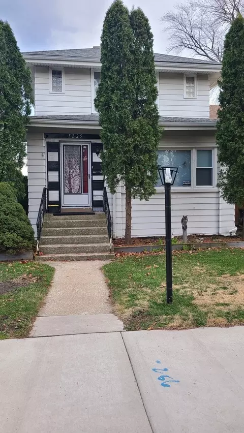 5225 W Dakin Ave, Chicago, IL 60641