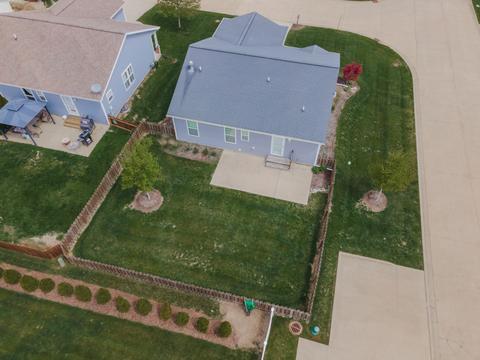 2 Barclay Ct, Bloomington, IL 61705 photo 5