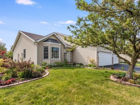 1170 Golf Ct, Dekalb, IL 60115