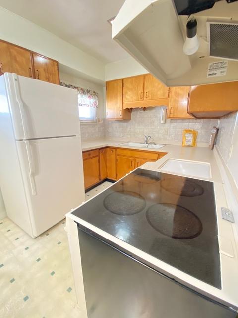 122 Douglas Ave, Dixon, IL 61021 photo 8