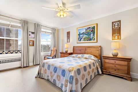 5555 S Everett Ave #D-4, Chicago, IL 60637 photo 11
