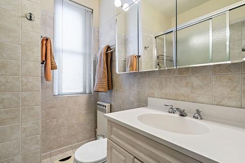 5555 S Everett Ave #D-4, Chicago, IL 60637 photo 10