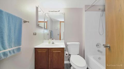 633 Mallard Ct #A1, Bartlett, IL 60103 photo 10