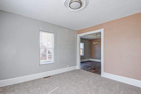 322 Dwight St, Elgin, IL 60120 photo 7