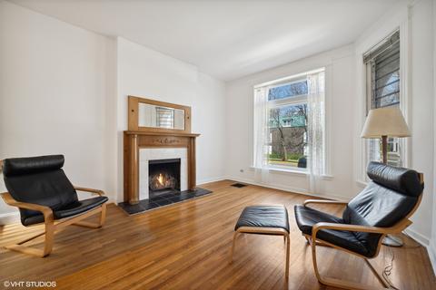 1031 E 49th St, Chicago, IL 60615 photo 3