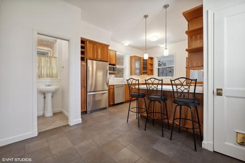 1031 E 49th St, Chicago, IL 60615 photo 8