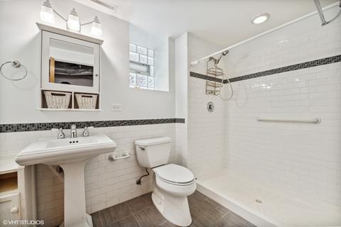 1031 E 49th St, Chicago, IL 60615 photo 27