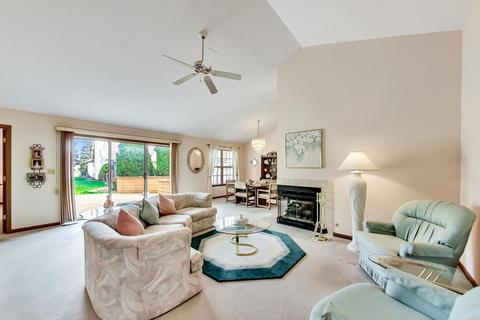 21043 W Hazelnut Ln, Plainfield, IL 60544 photo 2