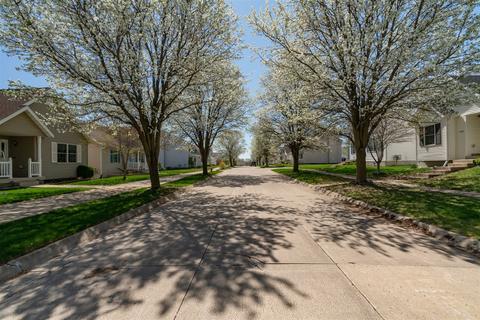 1116 Ogelthorpe Ave, Normal, IL 61761 photo 3