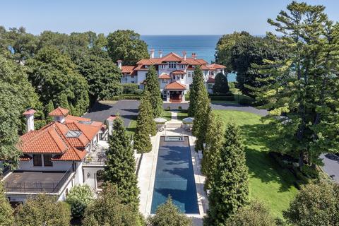 445 Sheridan Rd, Winnetka, IL 60093