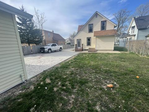 373 Jay St, Elgin, IL 60120 photo 5