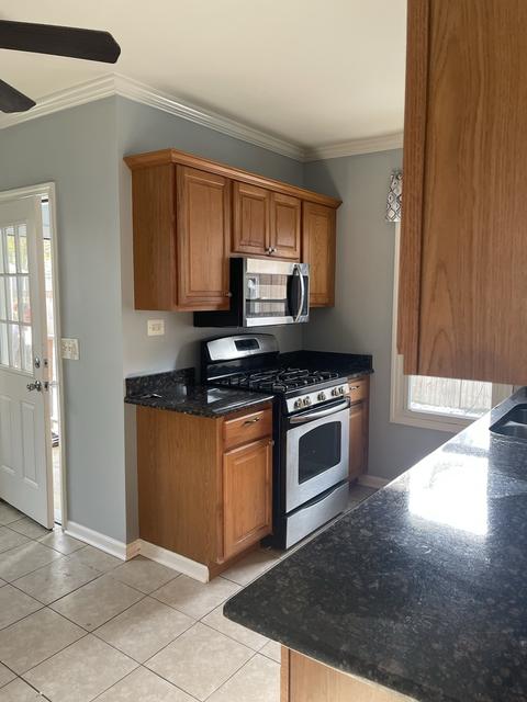 373 Jay St, Elgin, IL 60120 photo 9