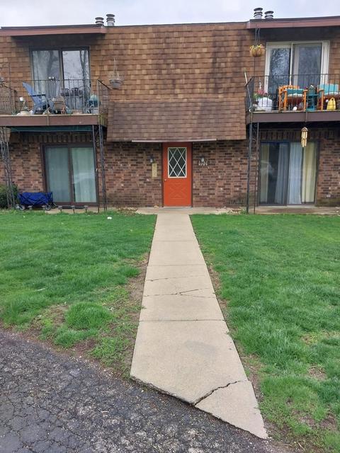 1101 Elizabeth Ct #2, Crest Hill, IL 60403