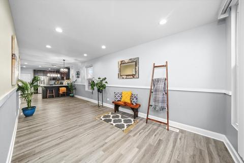 60 E 103rd Pl, Chicago, IL 60628 photo 8