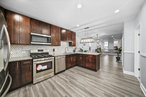 60 E 103rd Pl, Chicago, IL 60628 photo 11