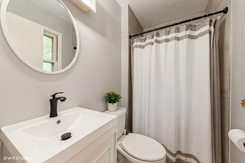910 Harrison Ln, Hoffman Estates, IL 60192 photo 16
