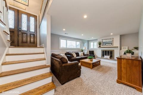 910 Harrison Ln, Hoffman Estates, IL 60192 photo 21