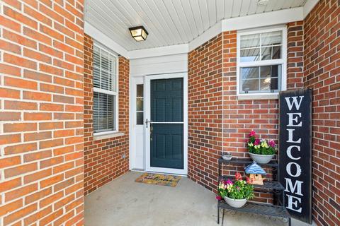 732 Legend Ln, Mchenry, IL 60050 photo 3