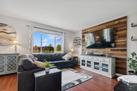 732 Legend Ln, Mchenry, IL 60050 photo 5