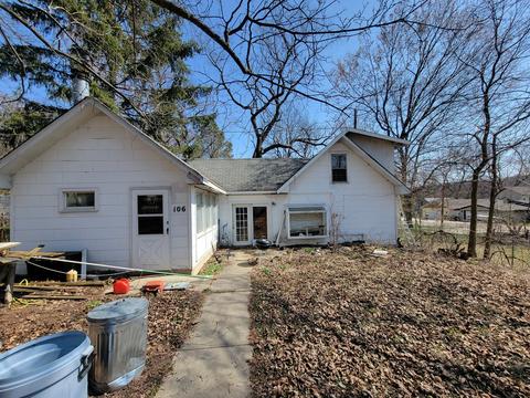 106 Park St, Algonquin, IL 60102 photo 1