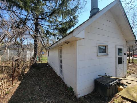 106 Park St, Algonquin, IL 60102 photo 2