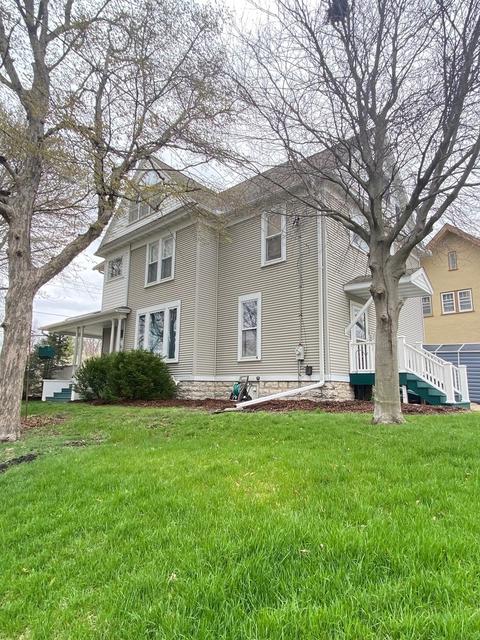 404 E 2nd St, Dixon, IL 61021 photo 5