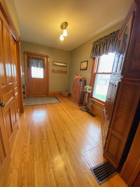 404 E 2nd St, Dixon, IL 61021 photo 7