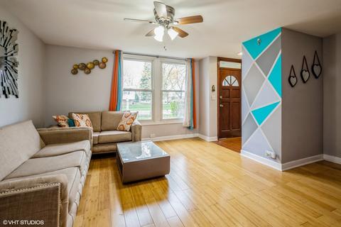 2111 Ash St, Des Plaines, IL 60018 photo 3