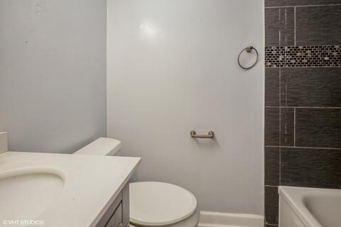 2111 Ash St, Des Plaines, IL 60018 photo 10