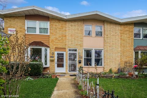 2111 Ash St, Des Plaines, IL 60018