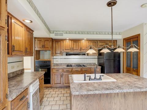 9 S732 William Dr, Burr Ridge, IL 60527 photo 6