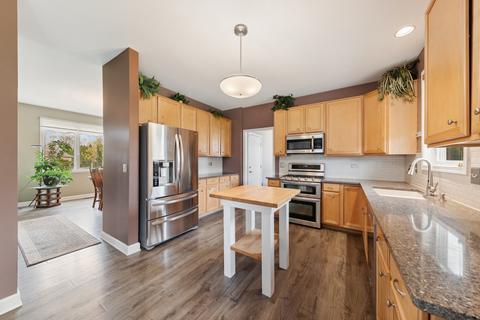 1274 Hunters Rdg E, Hoffman Estates, IL 60192 photo 7