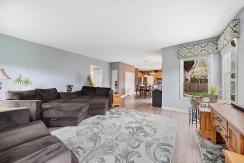 1274 Hunters Rdg E, Hoffman Estates, IL 60192 photo 13